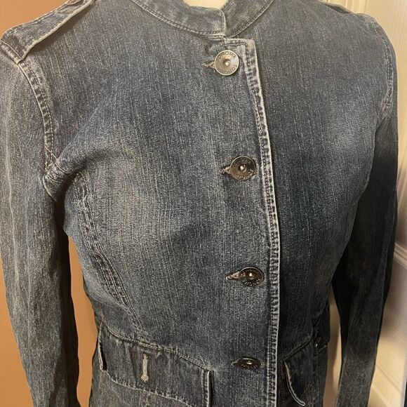 Sonoma life style Denim Button up NWOt - Picture 2 of 9